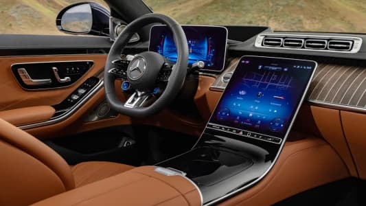 Mercedes S-Klasse Cockpit mit Pixsel Displayschutz